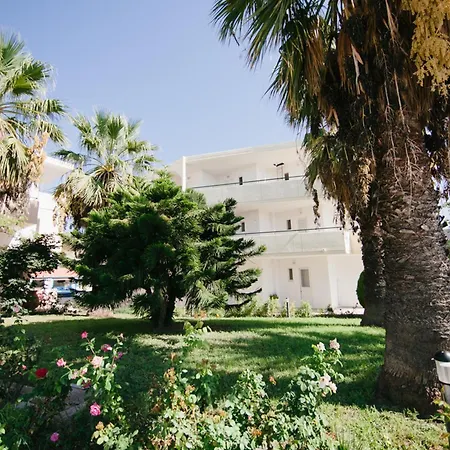 Aparthotel Artemis Comfort&pleasure 3*