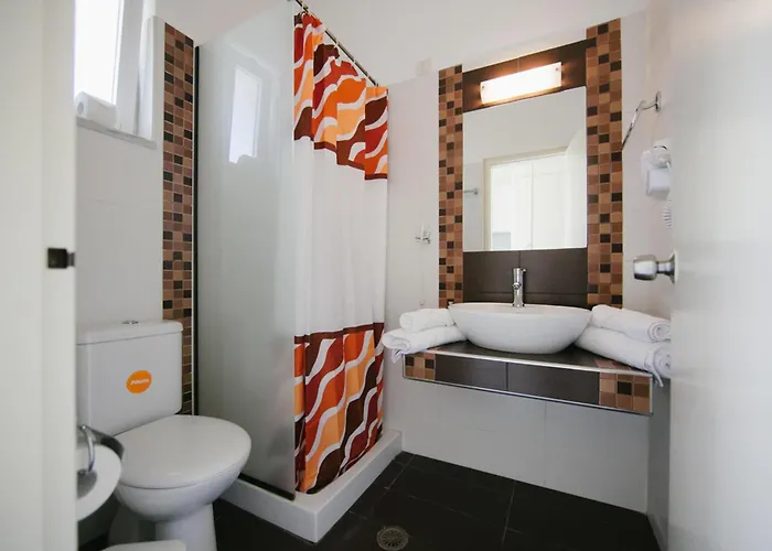 Artemis Comfort&pleasure Apartmanhotel 3*