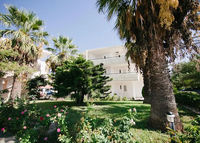 Apartmanhotel Artemis Comfort&pleasure 3*